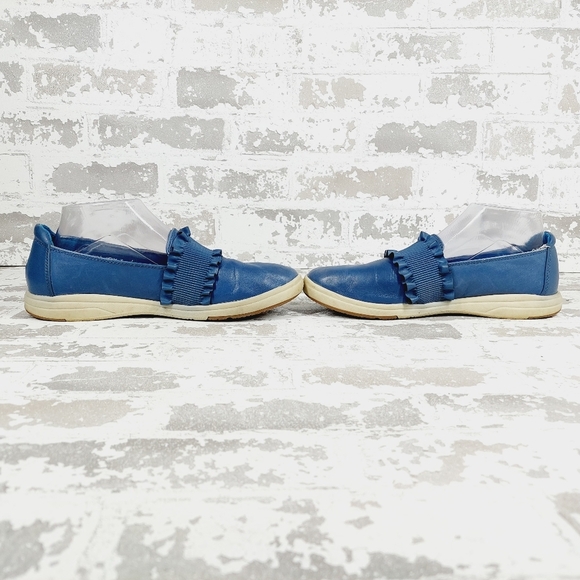 Earth Origins Ellis Blue Leather Ruffle Slip-Ons Flats C984 - Picture 7 of 12